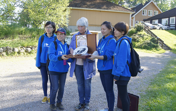 宜家中國定制贈送給總部領(lǐng)導(dǎo)人的中國特色禮物鐵畫