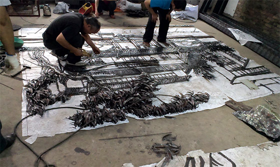 鐵畫制作現(xiàn)場(chǎng)