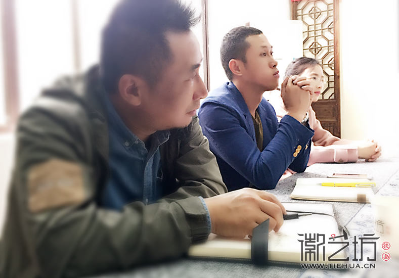 徽藝坊鐵畫(huà)藝人走進(jìn)風(fēng)格色彩 (22)