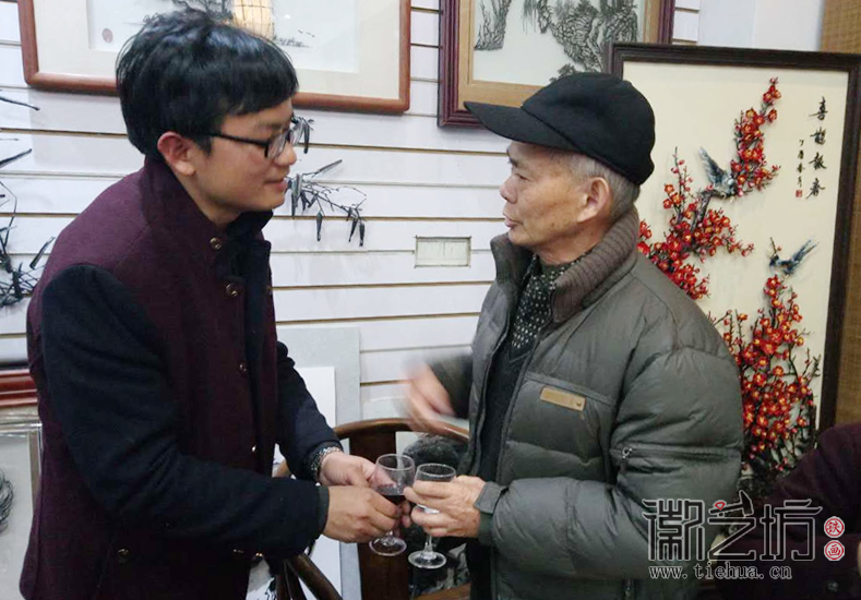 徽藝坊鐵畫2018元旦聯(lián)歡活動回顧 (6)