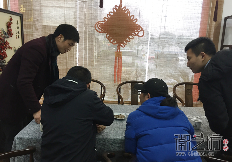 2017.12.28創(chuàng)品會張總一行考察徽藝坊 (18)