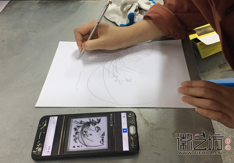 徽藝坊魏民春開啟安師大鐵畫實踐課 (1)