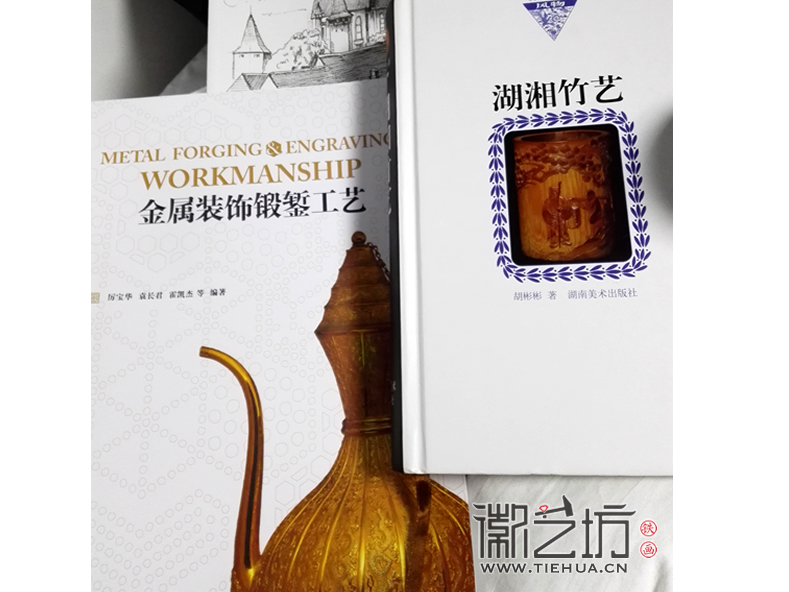 章正貴在上海圖書(shū)館看書(shū)