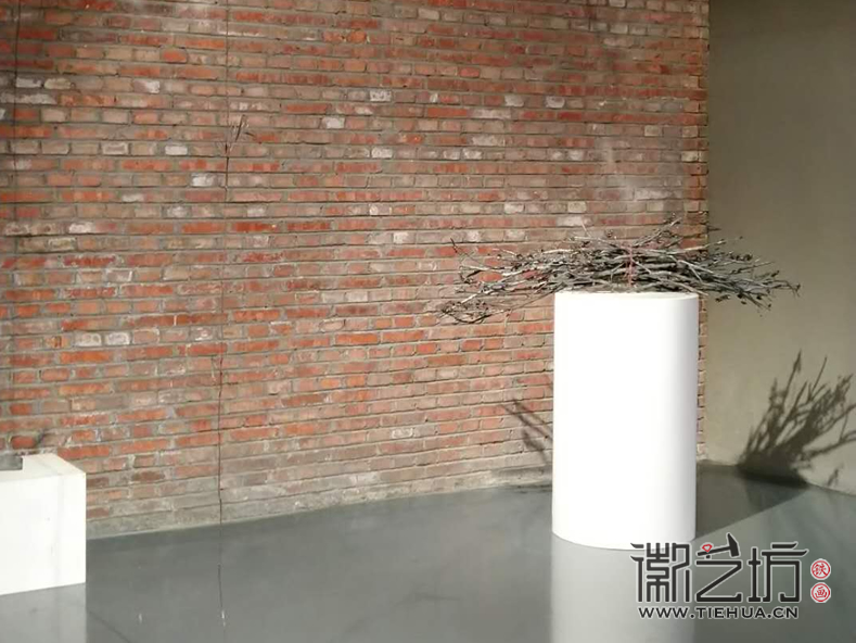 錢(qián)悅鐵畫(huà)作品《梅花柴》