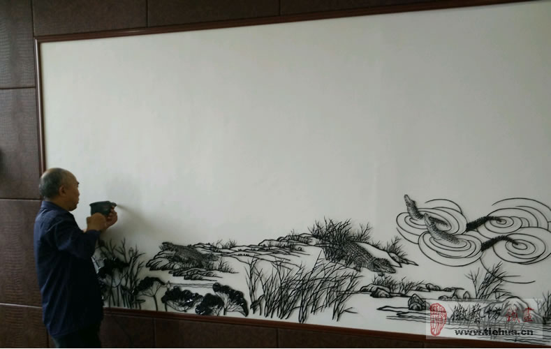 安徽揚子鱷國家級自然保護區(qū)管理局定制蕪湖鐵畫作為會議接待大廳壁畫