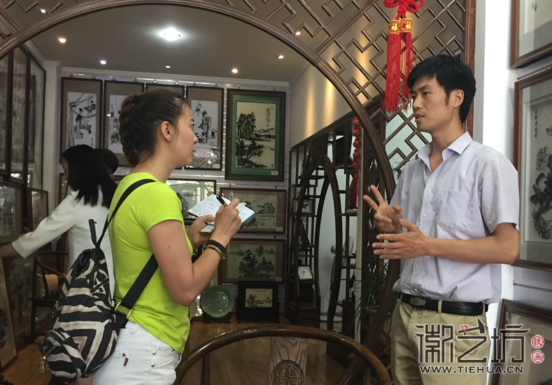 2017.6.3蕪湖電視臺蕪湖日報來徽藝坊采訪7