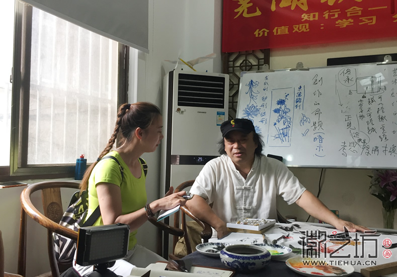 2017.6.3蕪湖電視臺蕪湖日報來徽藝坊采訪8