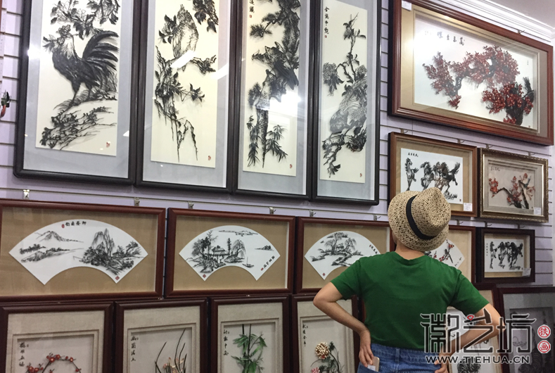 2017.6.13蕪湖鐵畫(huà)人才培養(yǎng)培訓(xùn)班學(xué)員來(lái)徽藝坊參觀(guān)學(xué)習(xí)14