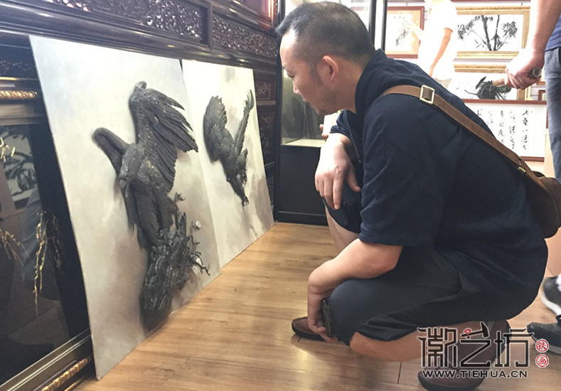 2017.6.13蕪湖鐵畫(huà)人才培養(yǎng)培訓(xùn)班學(xué)員來(lái)徽藝坊參觀(guān)學(xué)習(xí)15