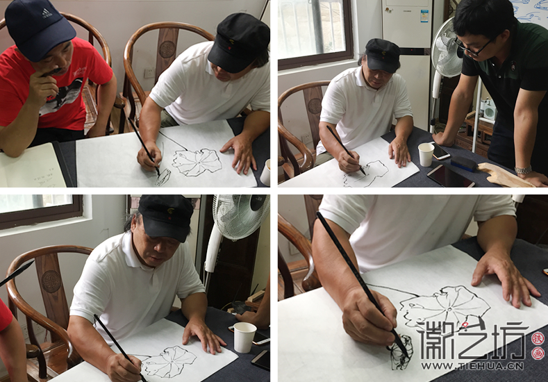 謝克謙老師給學(xué)員演示如何畫荷花 (5)