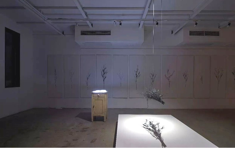 譚勛 《一把笤帚》