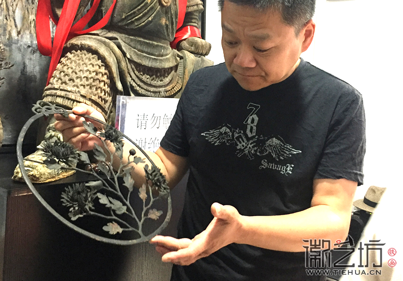 遠(yuǎn)方美術(shù)館鄭兵老師對蕪湖鐵畫的幾點(diǎn)看法 (1)