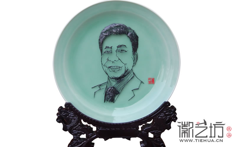 合肥萬達(dá)城贈(zèng)送萬達(dá)副總裁丁本錫肖像鐵畫