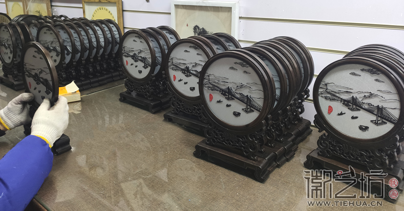 平潭海峽公鐵兩用大橋鐵畫(huà)-師傅安裝中