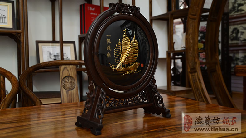 南京地校工測(cè)8704班聚會(huì)紀(jì)念鐵畫-3